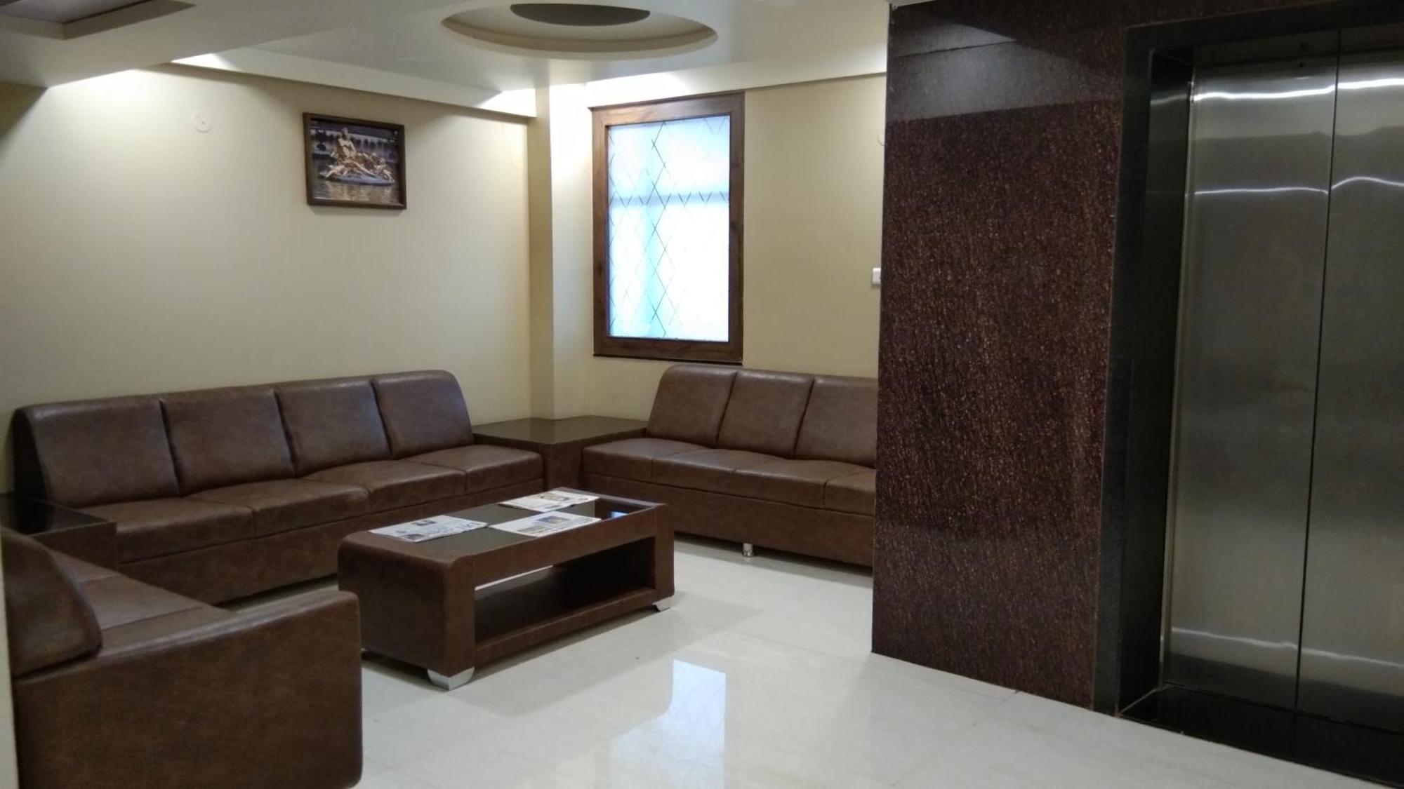 Hotel Shringar Palace Hubli Extérieur photo