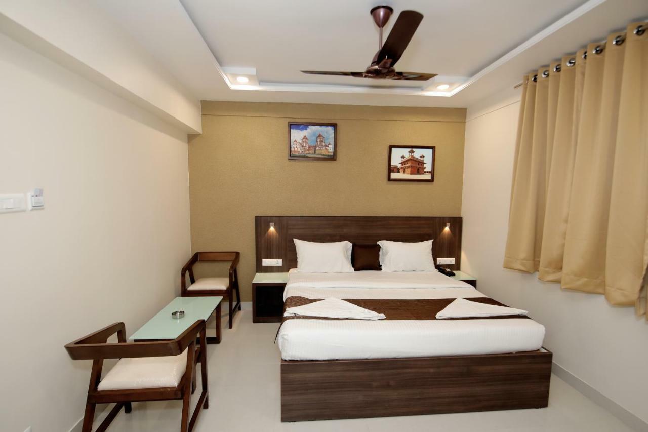 Hotel Shringar Palace Hubli Extérieur photo